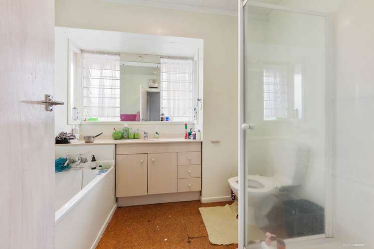 56 Tiroroa Avenue Te Atatu South_8