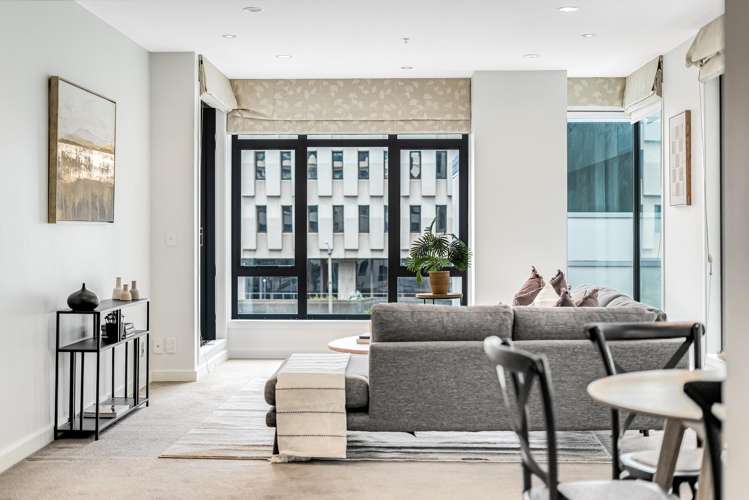 5J/42 Molesworth Street Thorndon_3