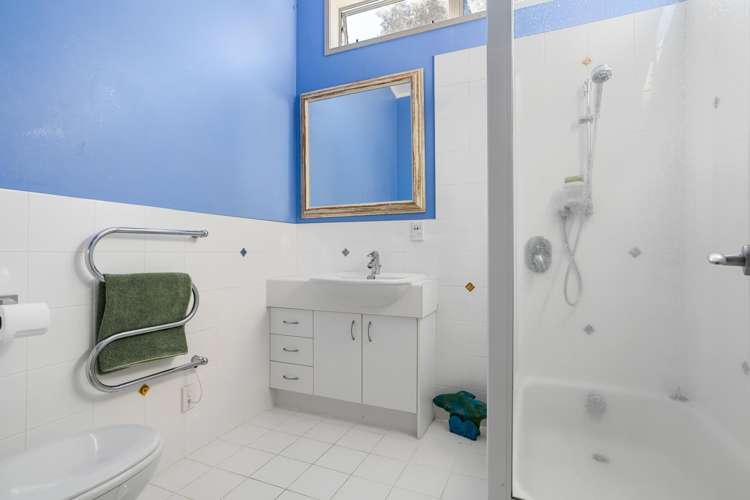 122A Oratia Place Onemana_16