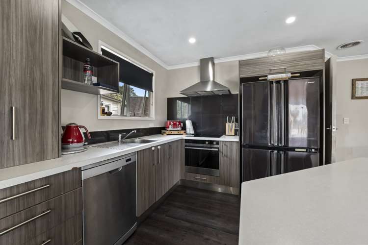 16 Carthew Street Okato_13