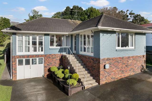 Charming 1950s Brick Beauty with Endless Potential