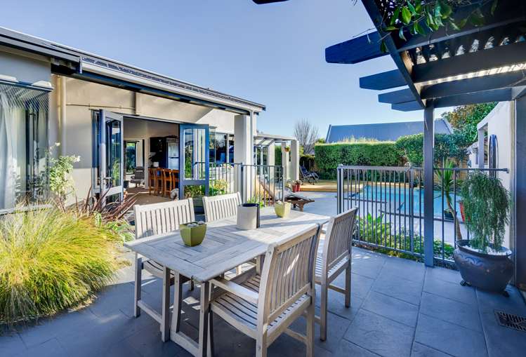 137 Aldinga Avenue Stoke_4