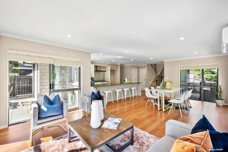 18 Bur Oak Terrace Schnapper Rock_11