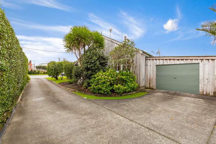 1/10 Springbank Lane Te Atatu Peninsula_9