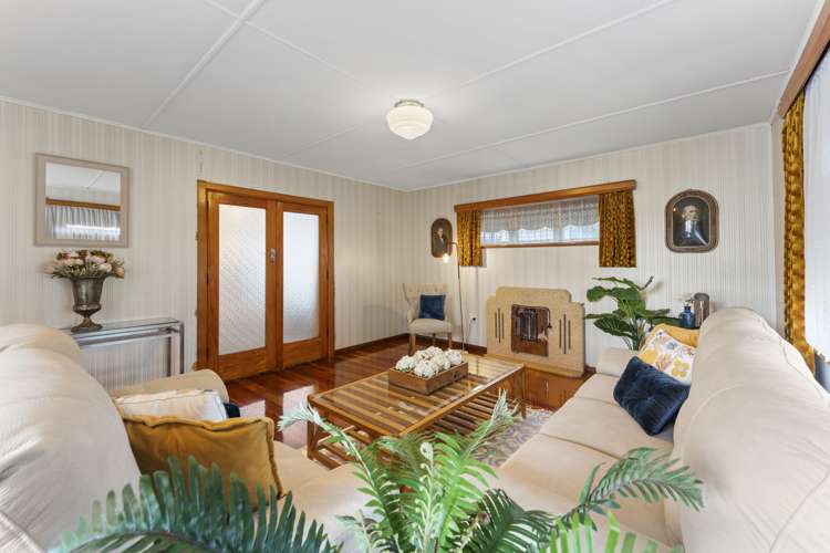 77 Shamrock Street Takaro_3