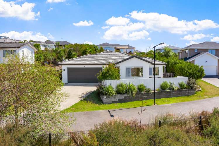 9 Tirohanga Crescent Stanmore Bay_6