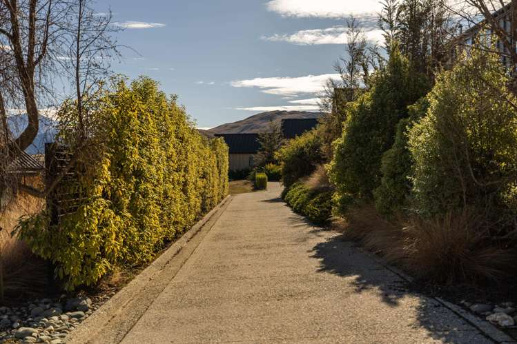 5 Falconer Rise Jacks Point_12