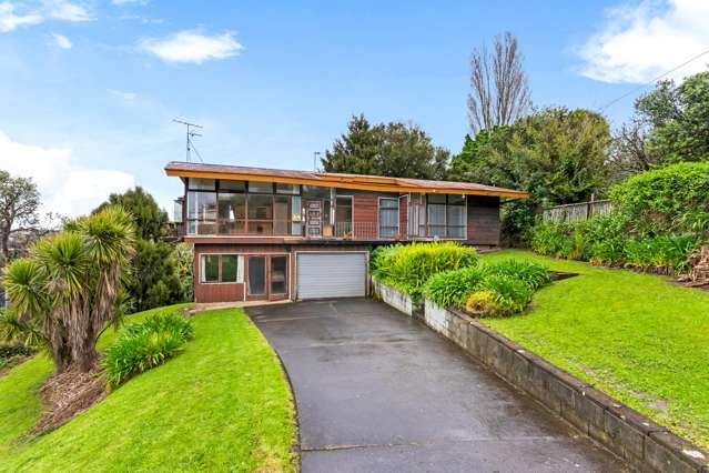 RARE Macleans Zone Opportunity on 1429m2