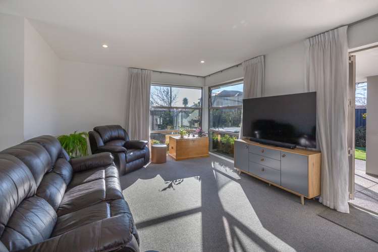 270 Southfield Drive Lincoln_11