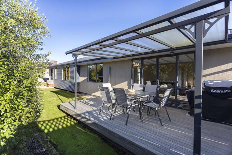 60 Essex Street Weston_2