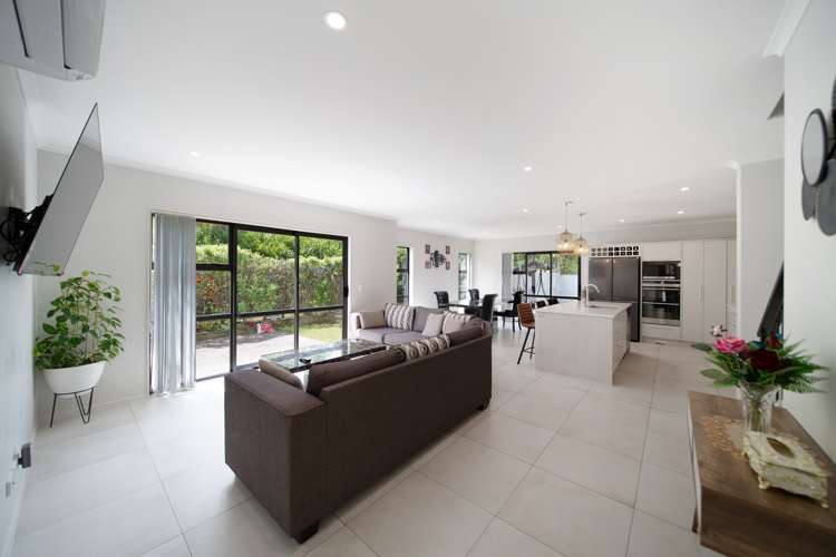 41 Andalusian Way Karaka_8