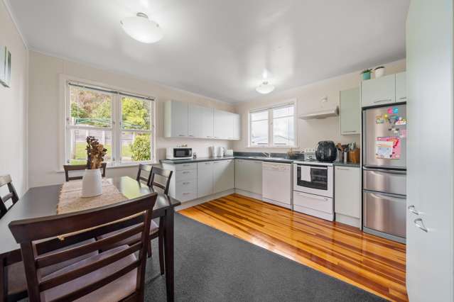 24 Omapere Street Waitangirua_2