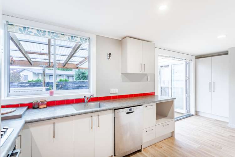 66 Bell Road Waiwhetu_2