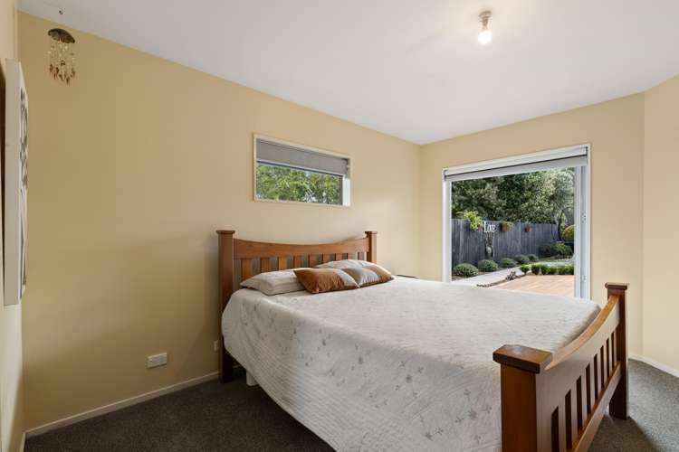 3 Magnolia Lane Saint Albans_17