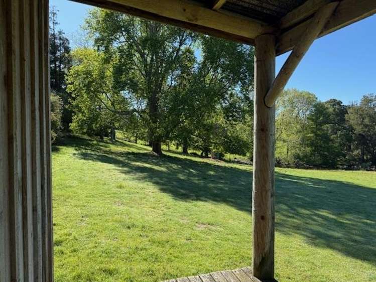 172 Foster Road Temple View_11