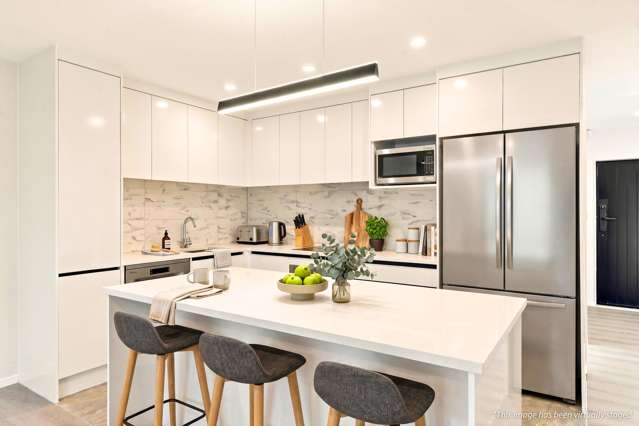 Practically designed freehold house!