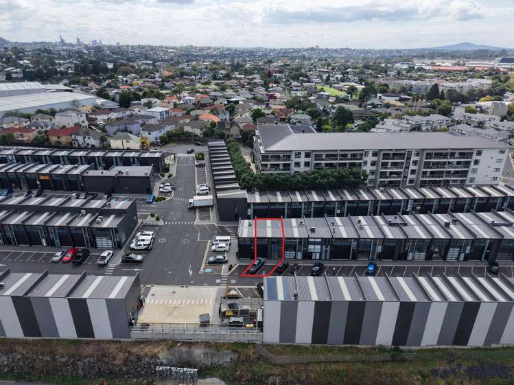 2/14 Harrison Road Mt Wellington_13