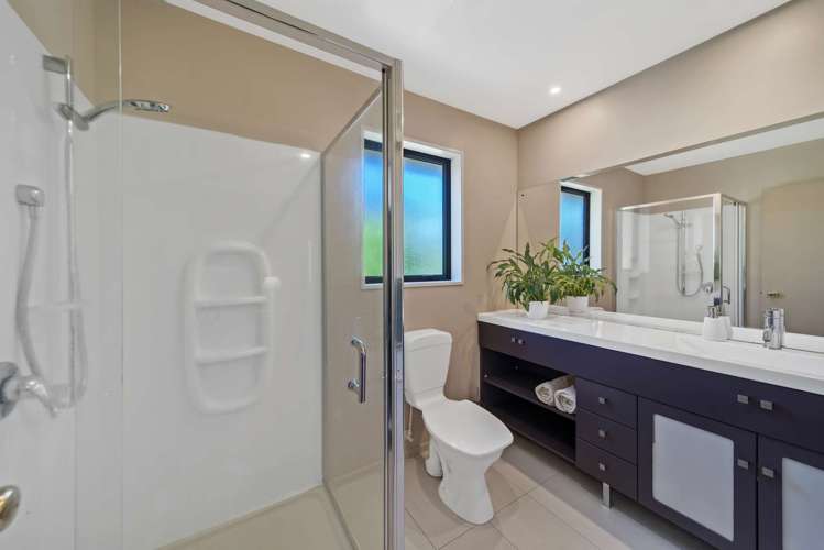 2 Timbers Lane Parklands_24