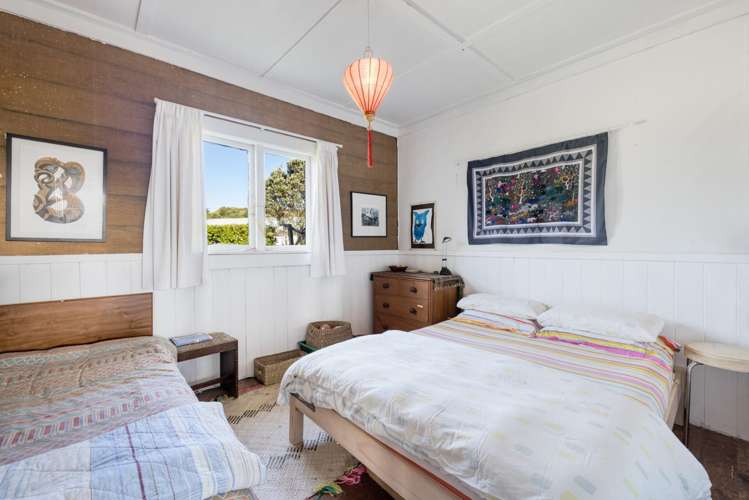 10 Church Road Maketu_17