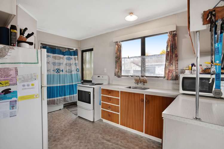 2/8 Kirrama Place Conifer Grove_6