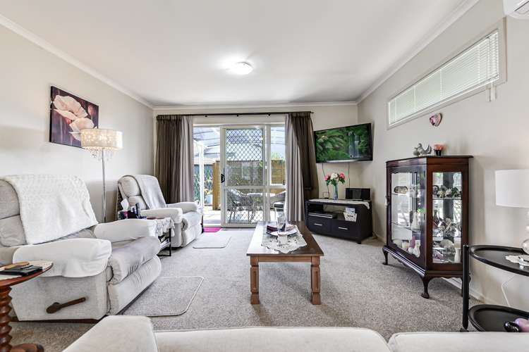 17/16 Rototuna Road Flagstaff_8