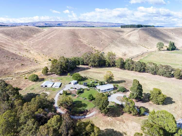 2464 Tarras-Cromwell Road Westland Surrounds_20