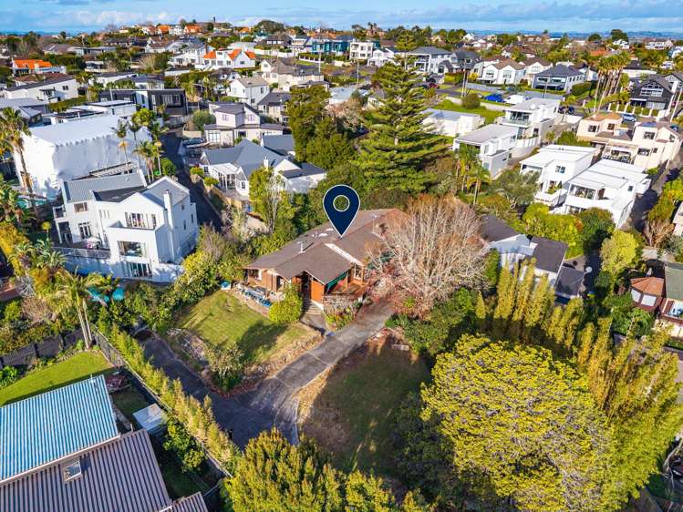 43 and 43A Tarawera Terrace St Heliers_8