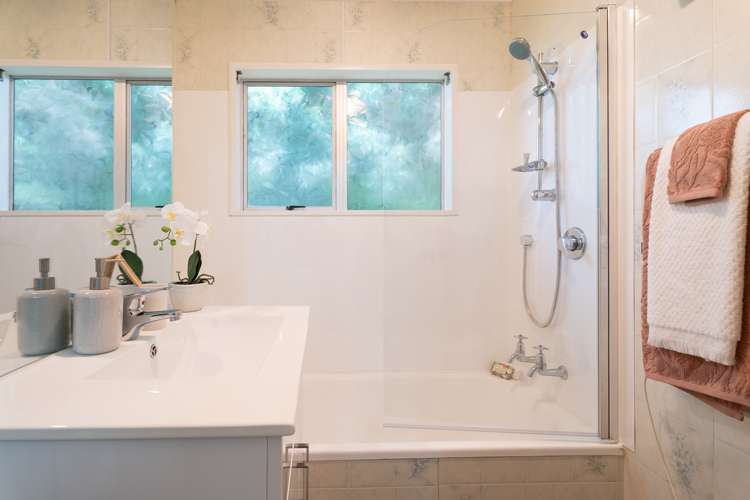 40b Colchester Crescent Newlands_9