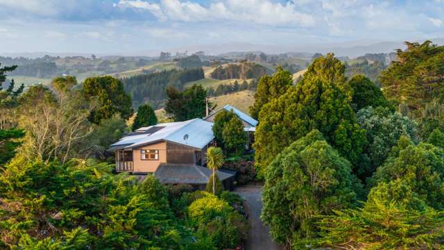 Lifestyle with panoramic rural views