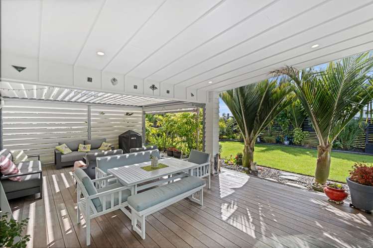 6 Fred Carr Place One Tree Point_15