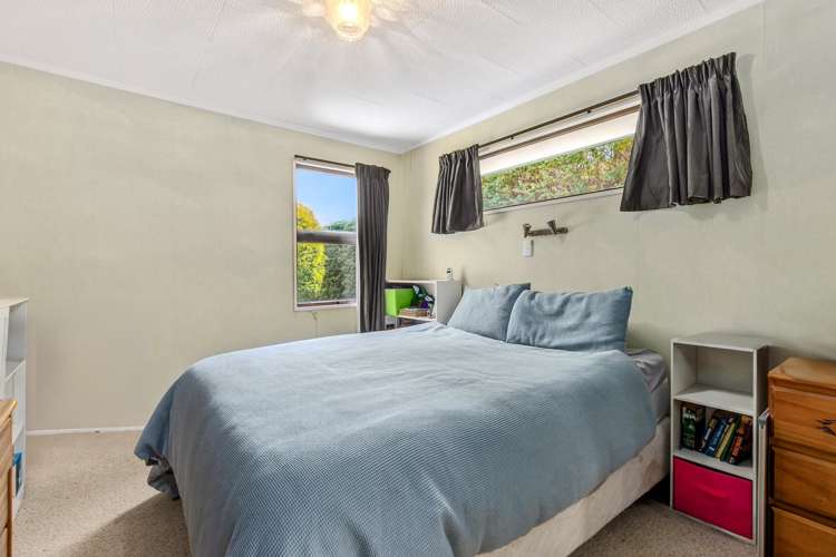 28 Flora Dora Parade Lake Hawea_7