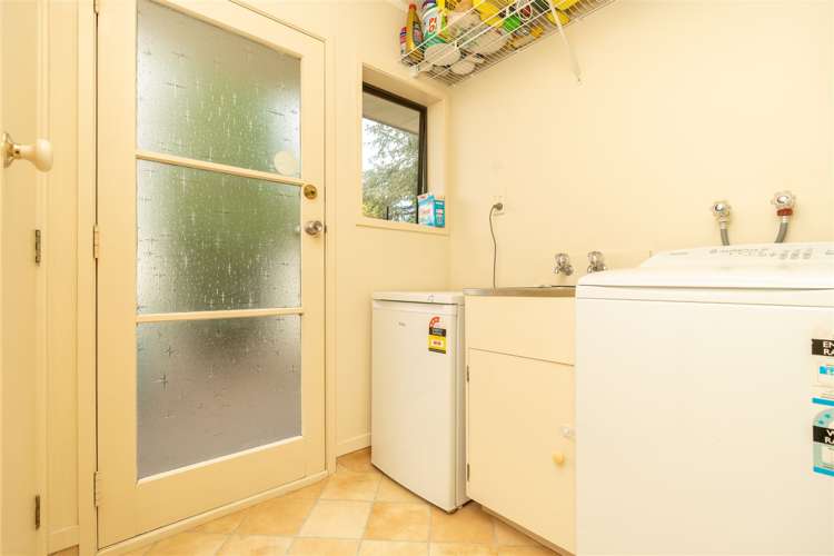 528 Grey Street Hamilton East_15