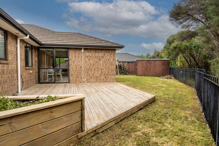 82 Barrington Drive Huntington_16