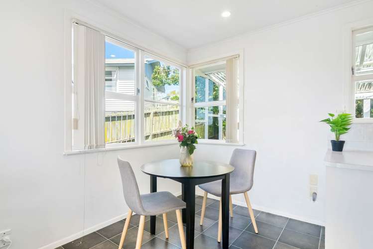 1/8 Ludlow Terrace Totara Vale_6