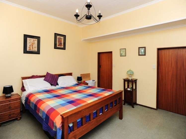 8 Russell Street Otane_7