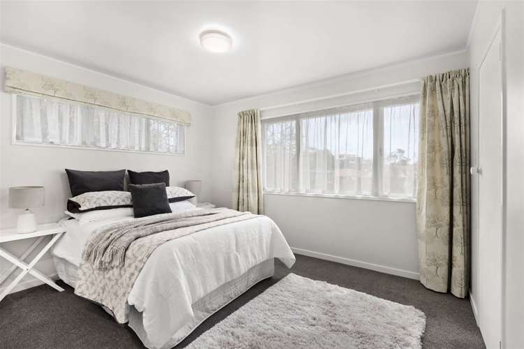 114 Lake Crescent Hamilton Lake_14