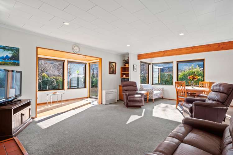 42 Adamson Drive Arrowtown_7