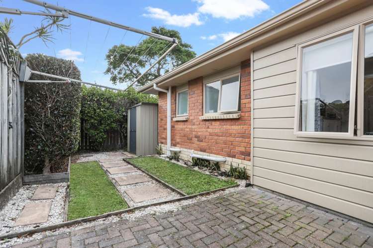 12/1 Piriti Drive Te Atatu Peninsula_17