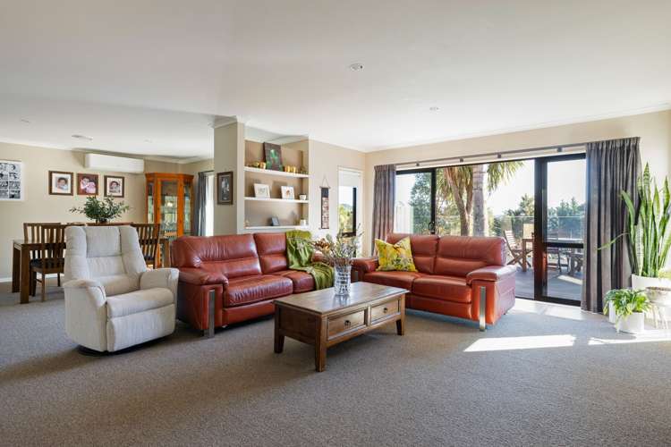 84 Highbrook Way Whatawhata_9