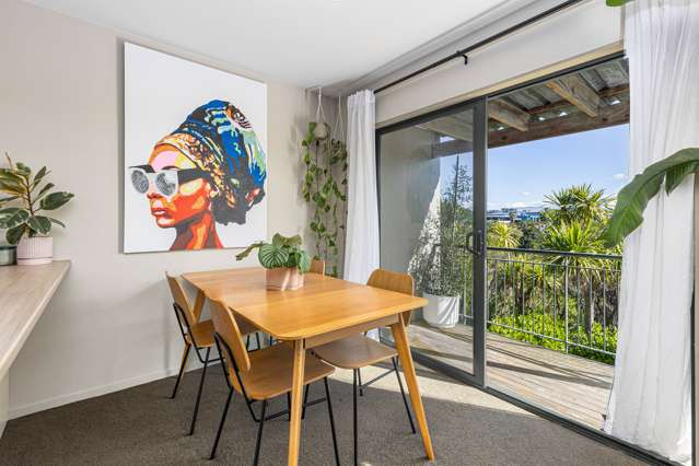 A12/16 Saturn Place Albany_3