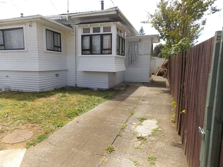 2a Somerset Road Mount Roskill_1