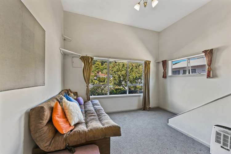 75 Toi Toi Street Toi Toi_10