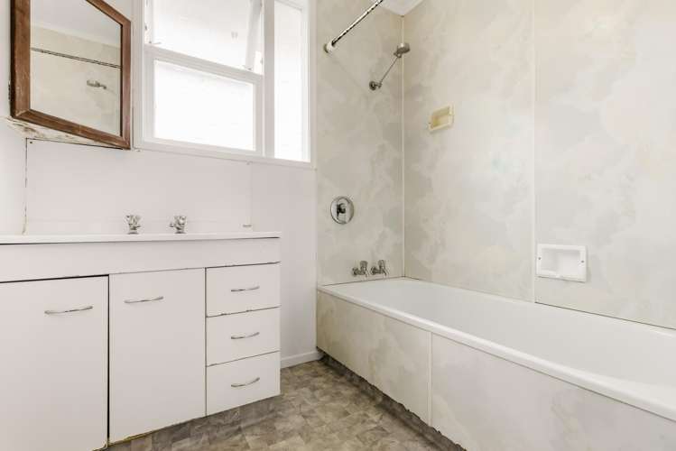 102 Taharepa Road Hilltop_13