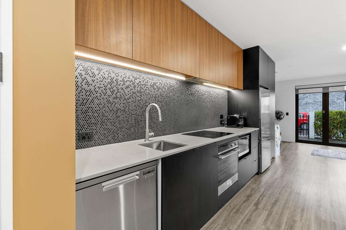 3/251 Madras Street_1