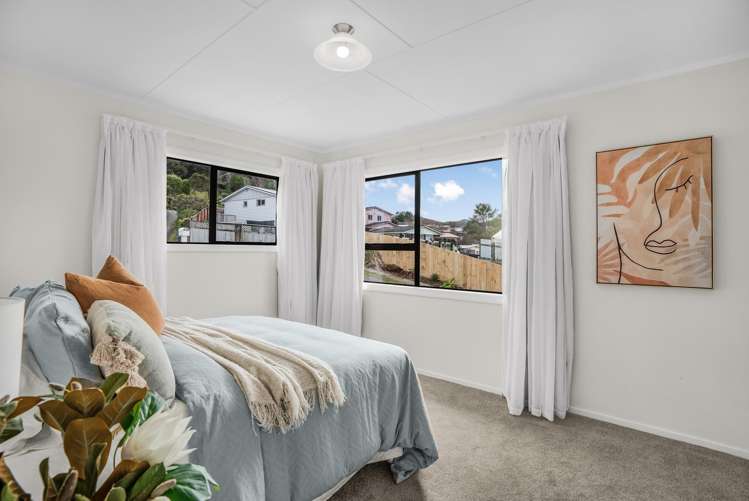 9 Naseby Grove Wainuiomata_11