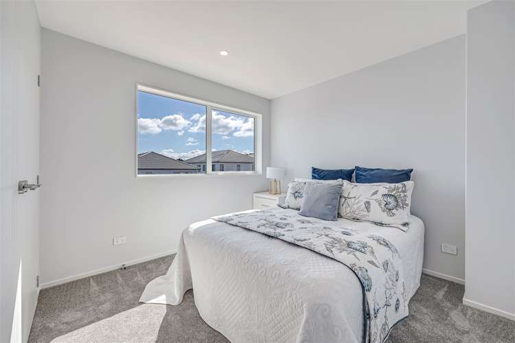 21 Bushfield Drive Flat Bush_31