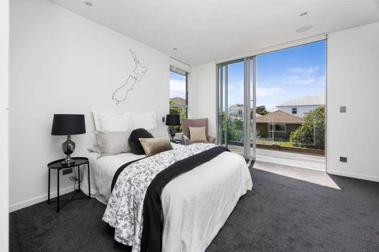 15 Queen Mary Avenue Epsom_12