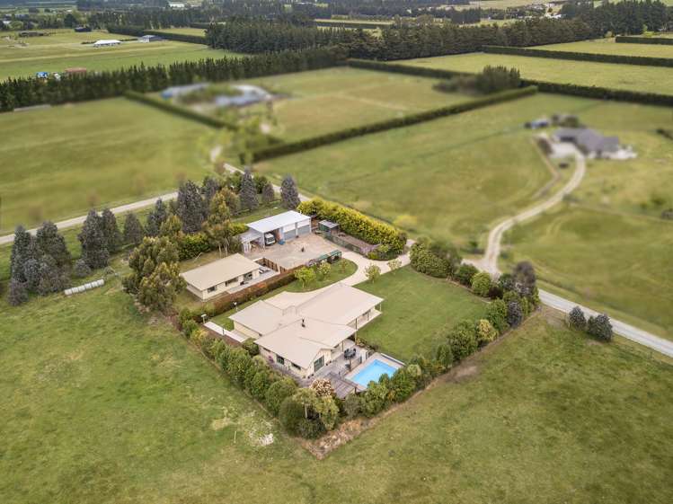 573 Oxford Road Fernside_26