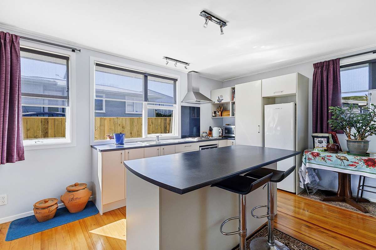 82 Warspite Avenue_1