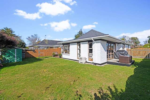 2/1 Glengowan Place Conifer Grove_2